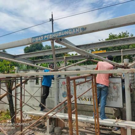 Dinas Perhubungan dan Pemerintah Desa Pungpungan Bangun Halte Bus